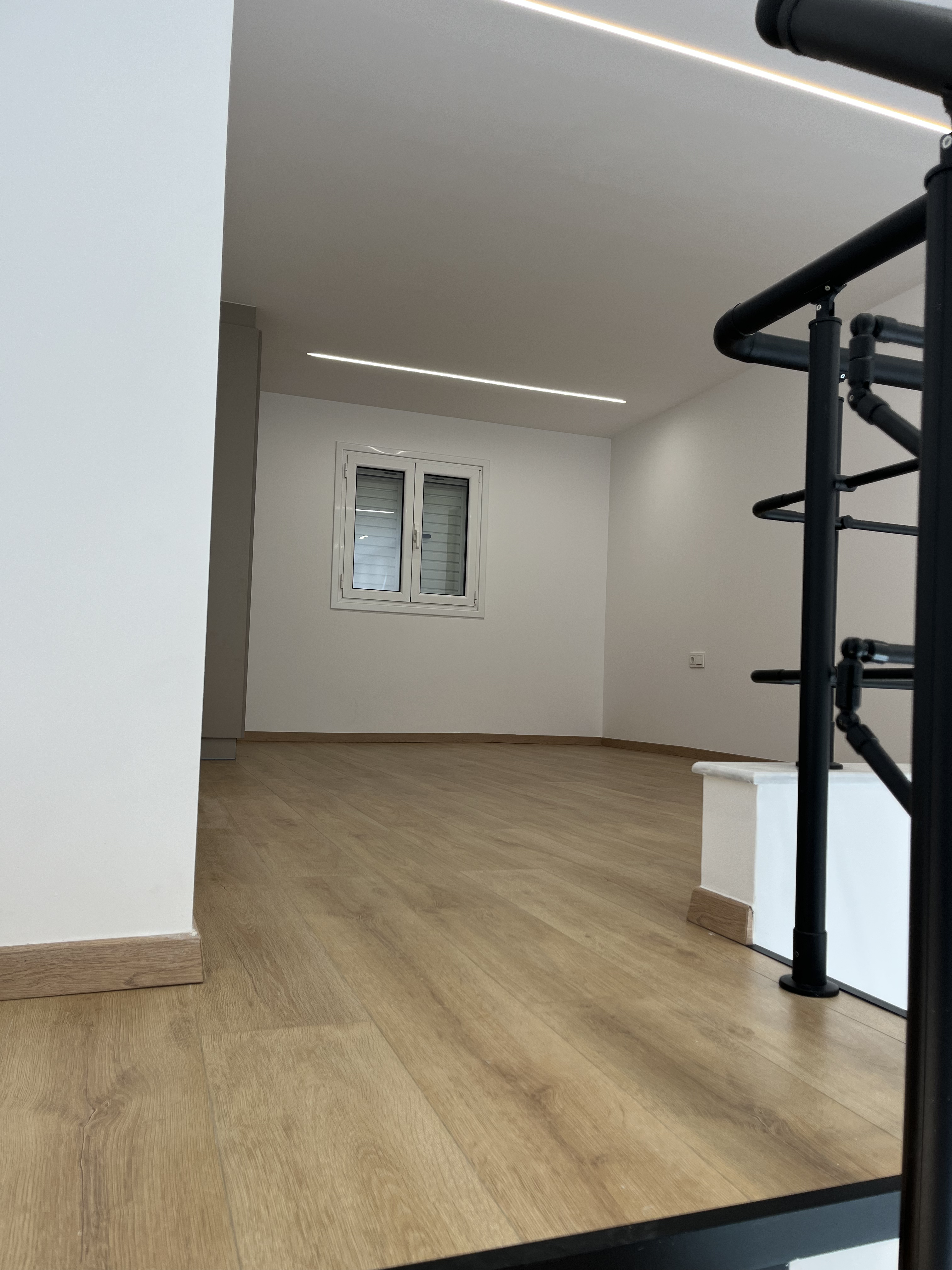 Νίκαια Loft 55τμ — φωτογραφία 2